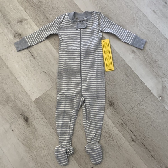 NWT  Moon & Back one Piece footed pajamas‎ unisex striped size 18/24 - Picture 6 of 9